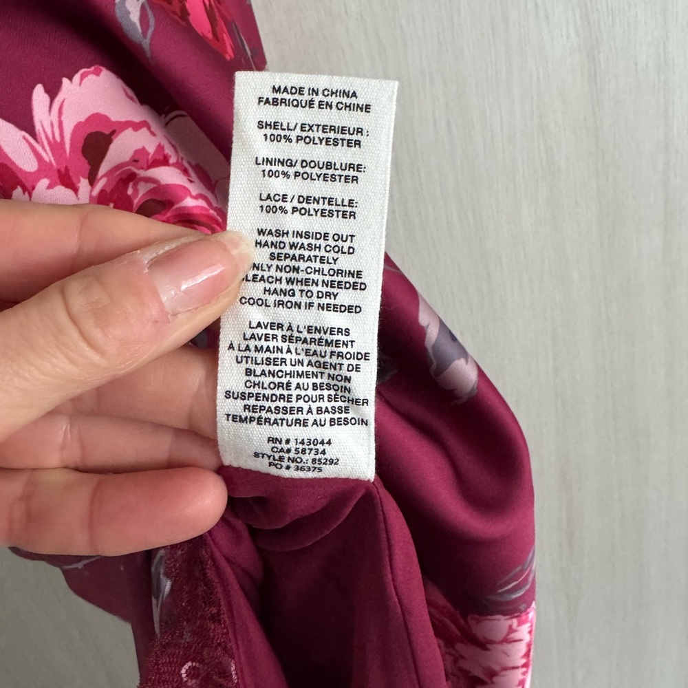 Avec Les Filles Burgundy Floral Maxi Dress Sz 2 like new - Picture 9 of 9
